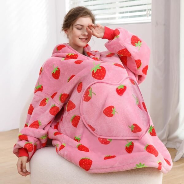 Wearable Blanket is Oversized Fluffy and Comfortable Plush Blanket，Warm Sherpa Sweatshirt，One Size for All - Image 6