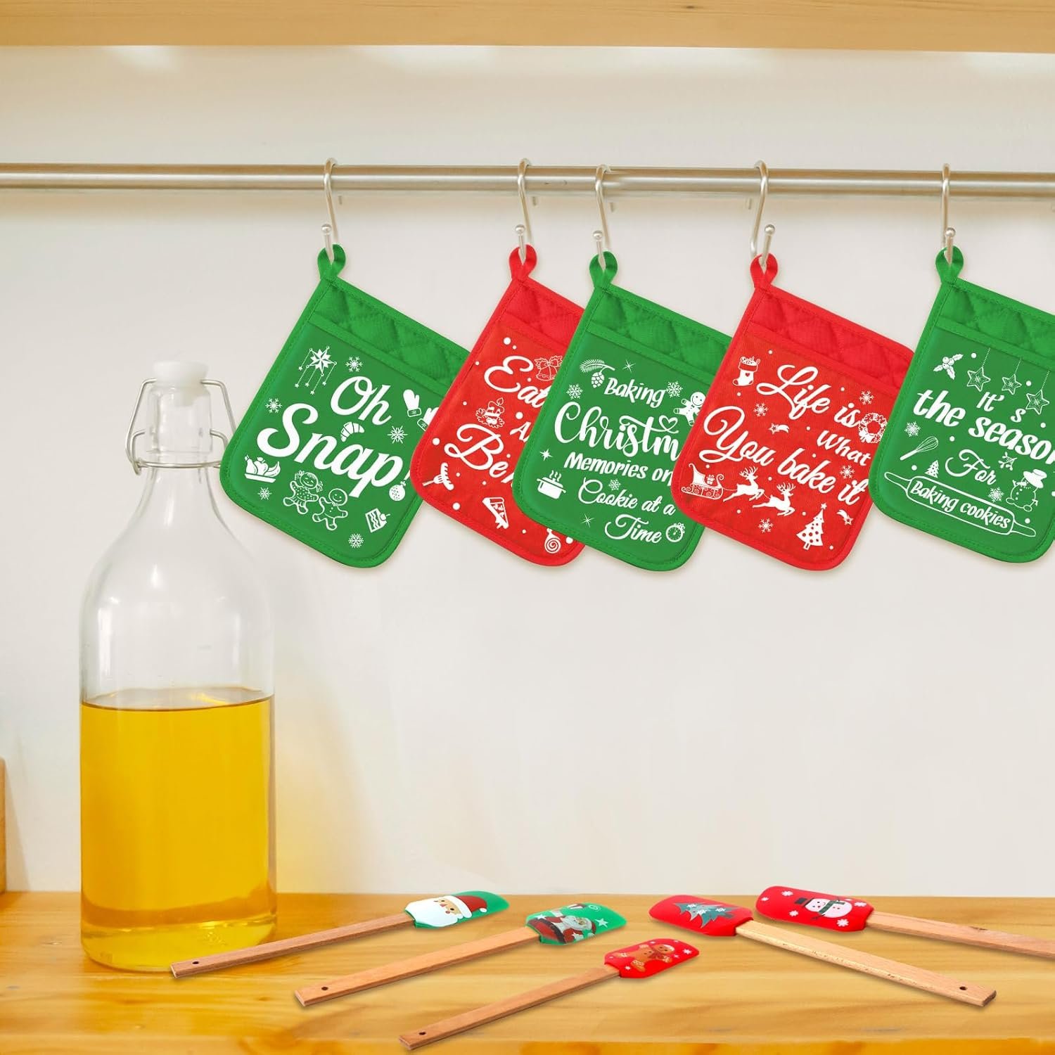 Yaomiao 12 Pcs Christmas Pot Holders with Silicone Spatula Set Silicone Spatula Set with Wooden Handles Pot Holders for Kitchen Christmas Kitchen Utensils Christmas Baking Gifts for Xmas (Cute) - Image 4