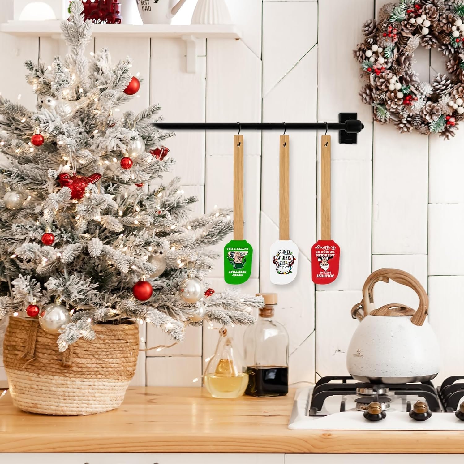 Christmas Vacation Merch Gifts, 3 Pcs Funny Christmas Silicone Spatulas, Novelty Baking Gifts for Bakers, Christmas Vacation Spatula with Wood Handle, Griswold Family Christmas Vacation Kitchen Decor - Image 7
