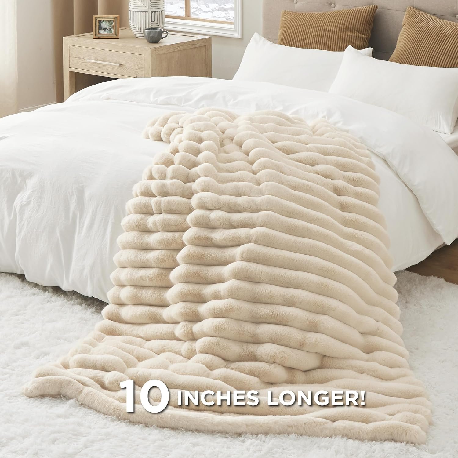 Bedsure Faux Fur Blanket, Beige Soft and Fluffy Blanket, Fuzzy Cozy Plush Throw Blanket for Couch, Sofa and Bed, Thick and Warm Blanket, Christmas Blanket Gift for Women, 50x70 inches - Image 6