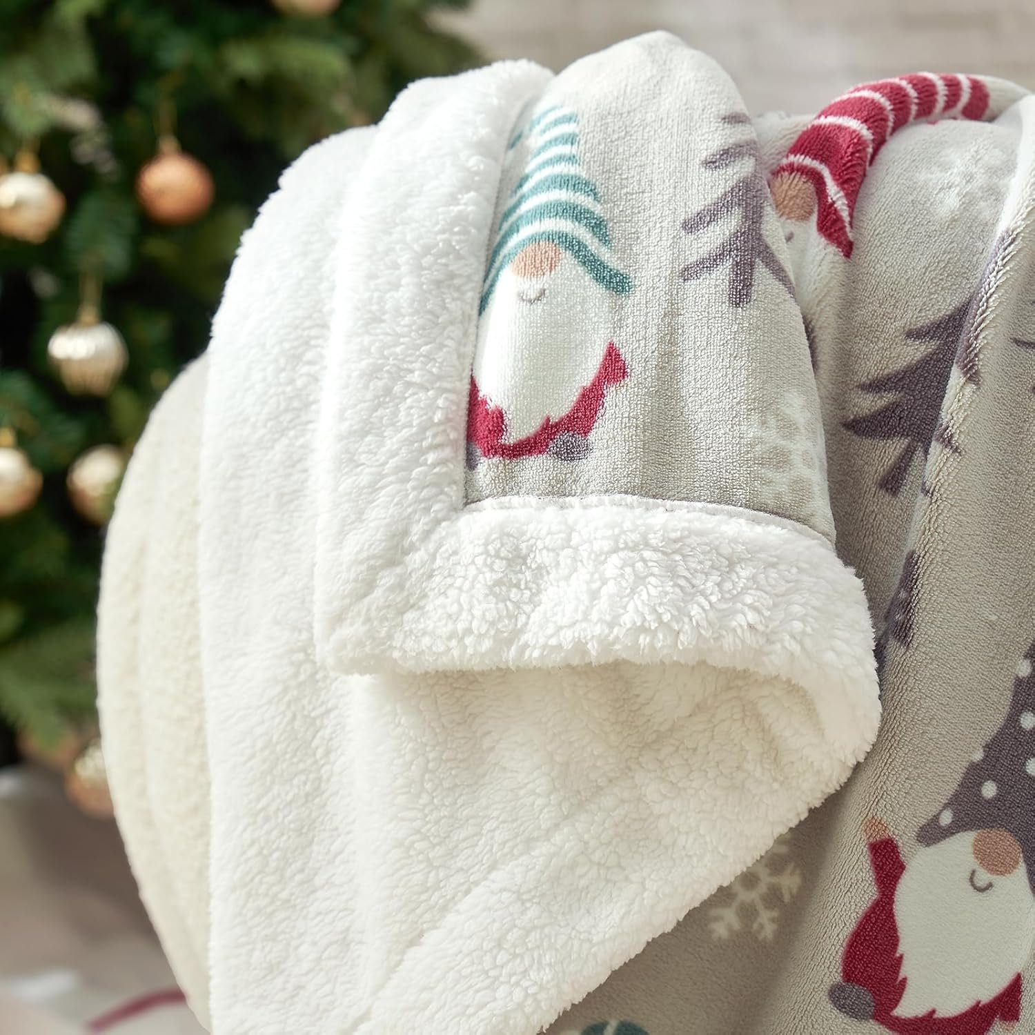 Cozy Bliss Gnome Throw Blanket Christmas Sherpa Blanket Warm Reversible Plush Throw Blanket, Ultra Soft Cozy Throw Blanket for Couch, Sofa and Bed (Xmas Gnome, 50"x60") - Image 10