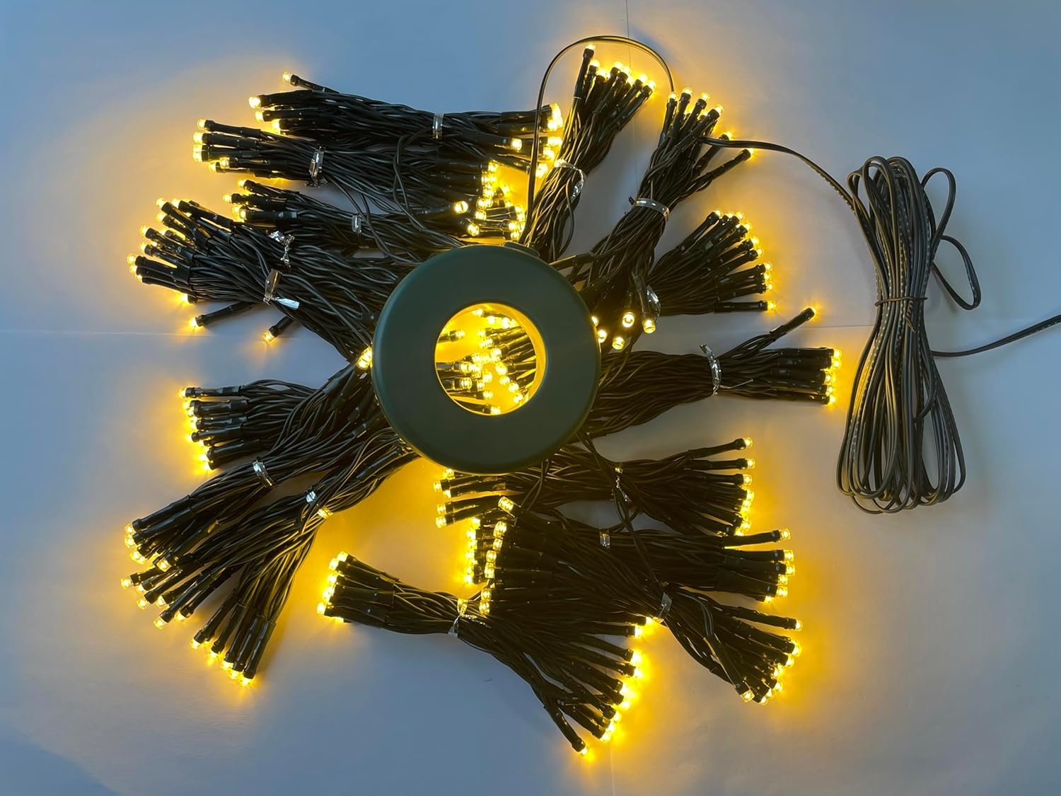 Upgraded Christmas Lights for Tree Indoor, 416 LEDs Christmas String Lights with 8 Modes, Timer & Memory Function, 16 Strands of 6.9FT LED String Lights, Waterproof Outdoor Tree Decoration Warm White - Image 9