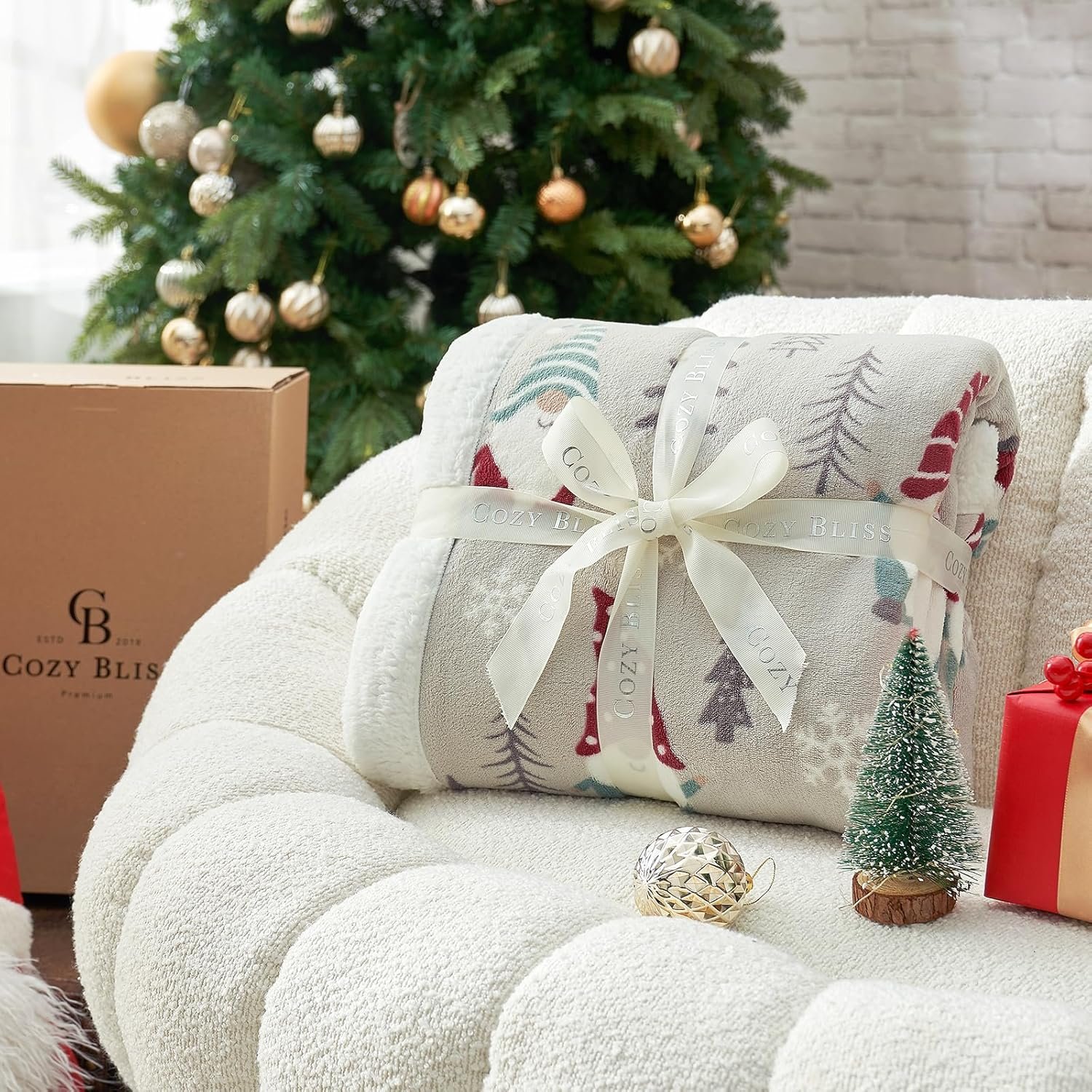 Cozy Bliss Gnome Throw Blanket Christmas Sherpa Blanket Warm Reversible Plush Throw Blanket, Ultra Soft Cozy Throw Blanket for Couch, Sofa and Bed (Xmas Gnome, 50"x60") - Image 5