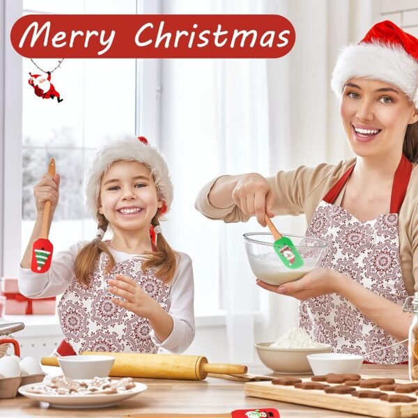 Uiifan Christmas Silicone Spatula Red and Green Whisk Wooden Handle Santa Claus Pattern Spatula Christmas Cake Spatula with Handle for Stir Butter Cream - Image 6