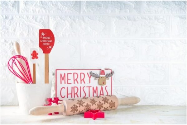 (2) Pot Holders (1) Oven Mitt (2) Silicon Spatulas Holiday Baking Cooking Christmas Kitchen Décor Gift Set Heat Resistant Red Snowflake Gingerbread Man - Image 4