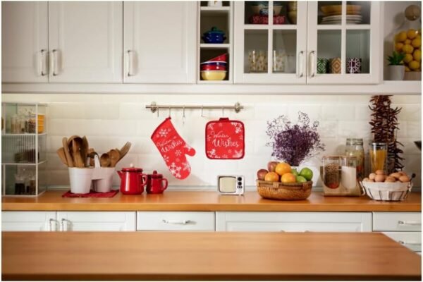 (2) Pot Holders (1) Oven Mitt (2) Silicon Spatulas Holiday Baking Cooking Christmas Kitchen Décor Gift Set Heat Resistant Red Snowflake Gingerbread Man - Image 7