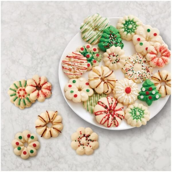 Wilton Holiday Dark Green and Red Sanding Sugar (3.25oz bottles), Holiday Baking and Decorations - Image 2