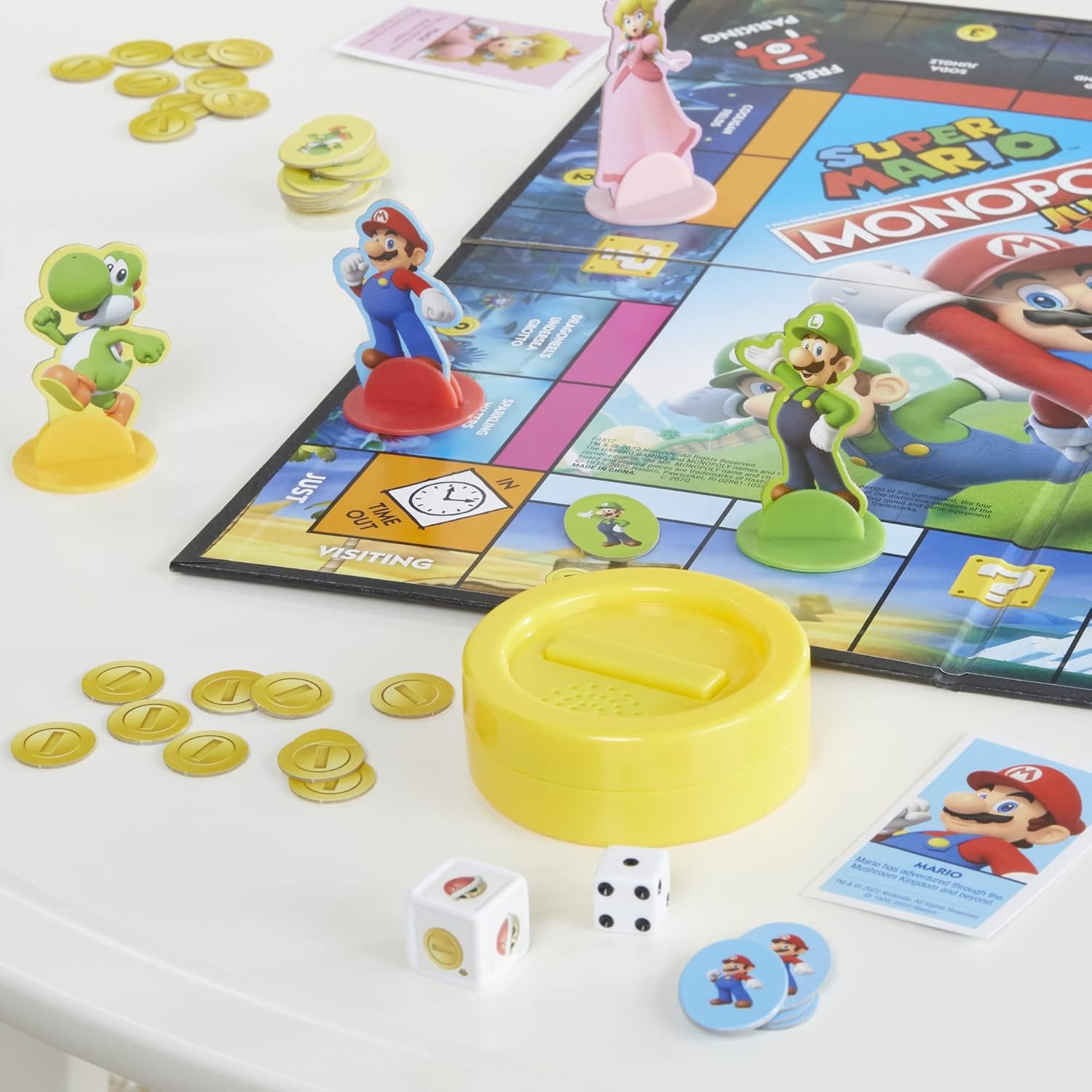 Monopoly Junior Super Mario Edition Board Game, Fun Kids' Ages 5 and Up, Explore The Mushroom Kingdom as Mario, Peach, Yoshi, or Luigi (Amazon Exclusive) - Image 5