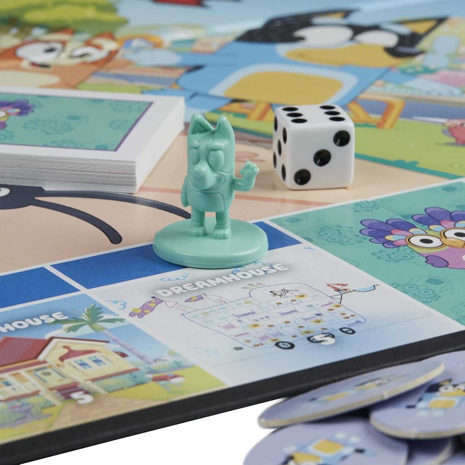 Hasbro Gaming Monopoly Junior Bluey Edition Board Game | Kids Play as Bluey, Bingo, Mum & Dad for Girls & Boys | Ages 5+ (Amazon Exclusive) - Image 7