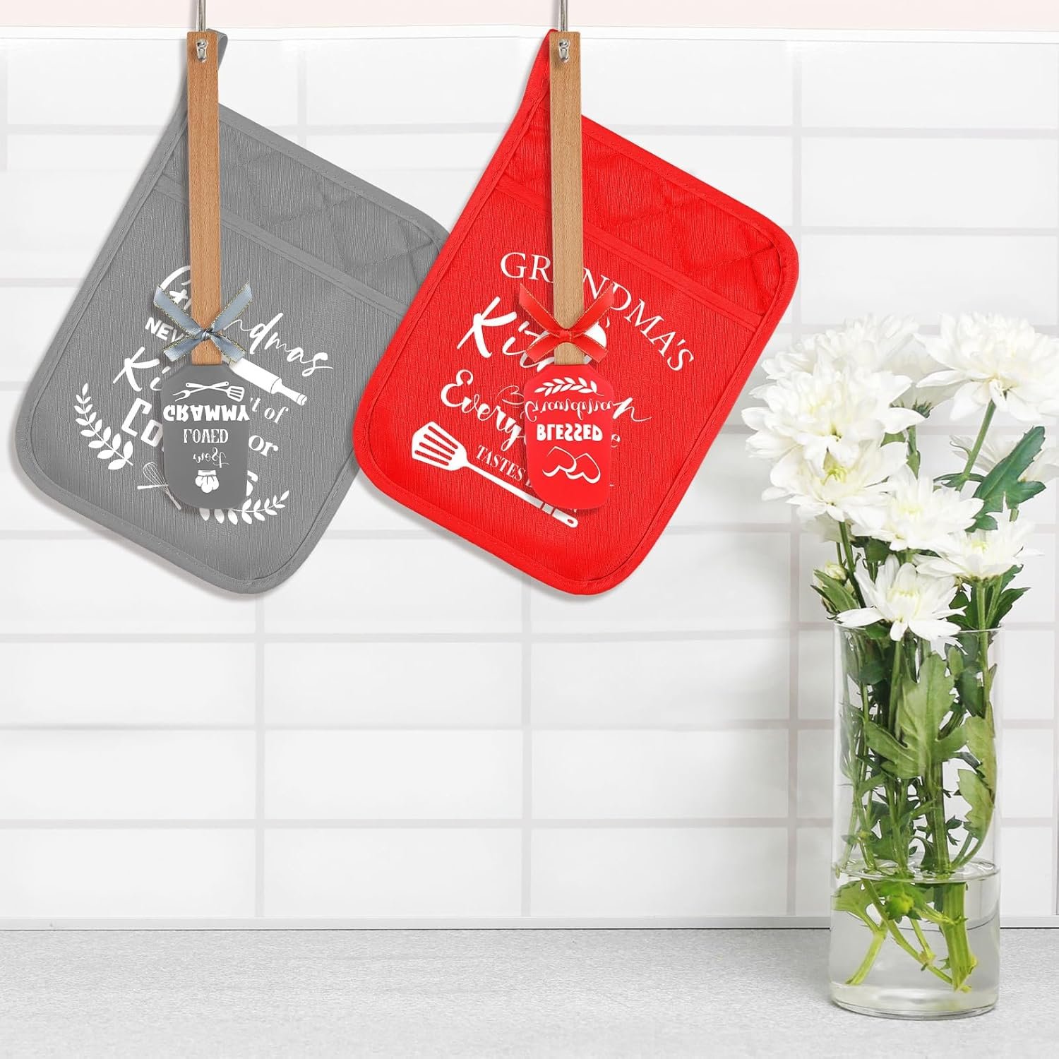 Rtteri 6 Pcs Christmas Pot Holders with Silicone Spatulas Grandma Kitchen Gifts Thank You Grandma Kitchen Pot Holders Funny Cookie Baking Tool Xmas Cookie Oven Mitts for Christmas Kitchen Gift - Image 6