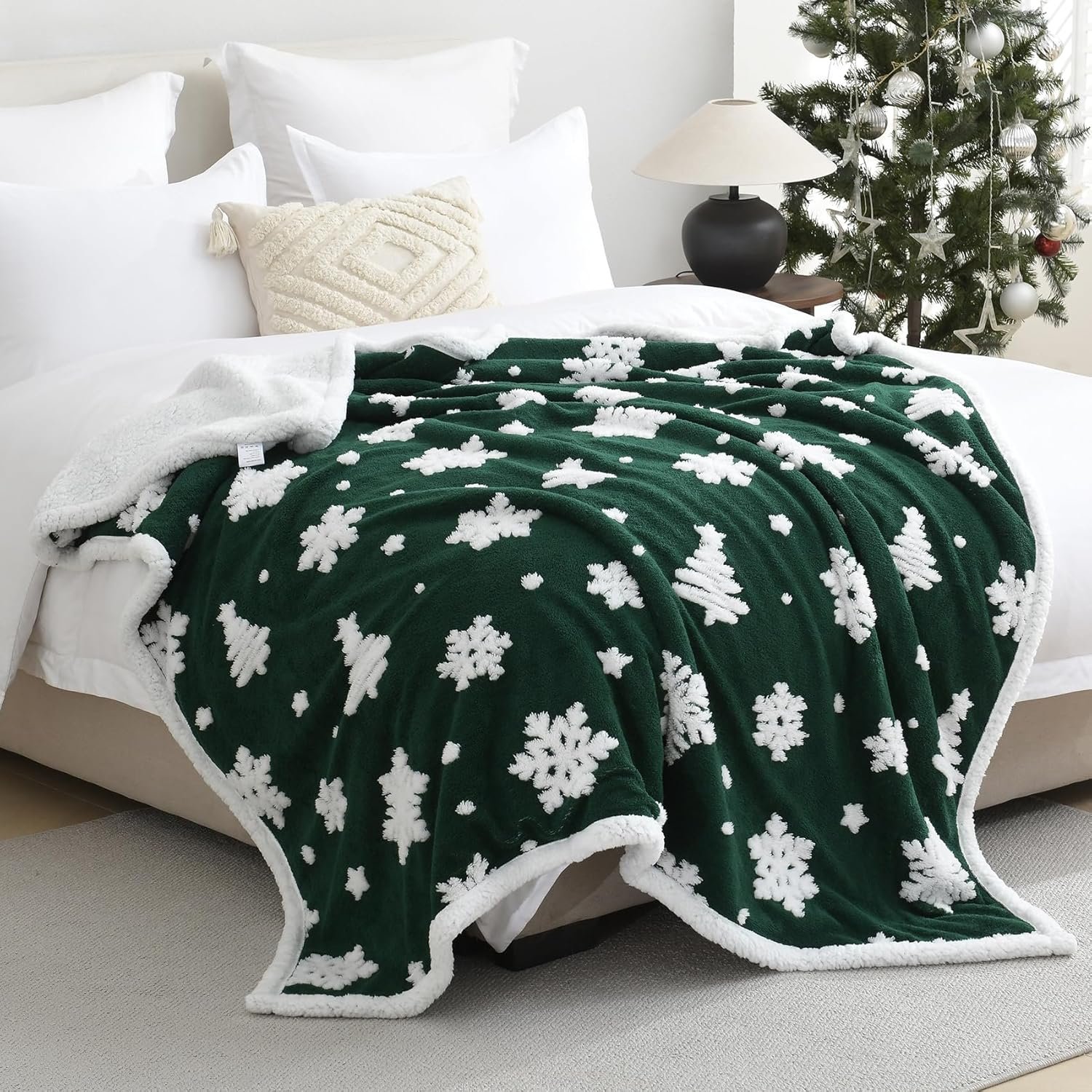 Ultra Soft Cozy Christmas Sherpa Throw Blanket,Snowflake Xmas Tree Pattern Jacquard Craft, Lightweight Warm Decorative Holiday Throw Blanket Cover for Couch, Bedroom,Travel, Outdoor, Green,50”x60” - Image 4