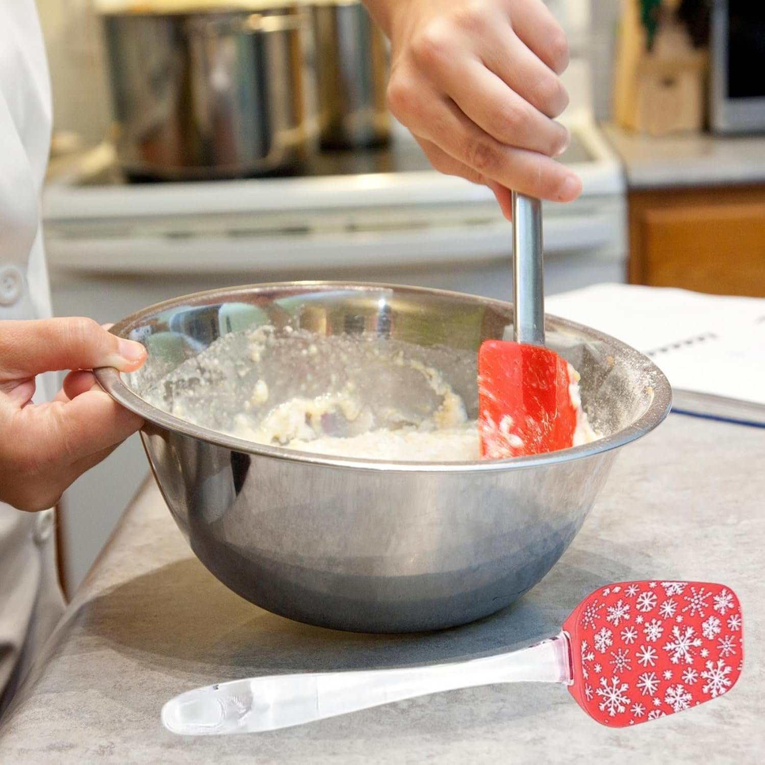 Ja'Cor Christmas Red Silicone Spatula with White Snowflakes 10 Inch, Heat Resistant up to 400°F, Durable Christmas Spatula for Cooking Baking Mixing, Holiday Kitchen Decoration, 1 Pack - Image 6