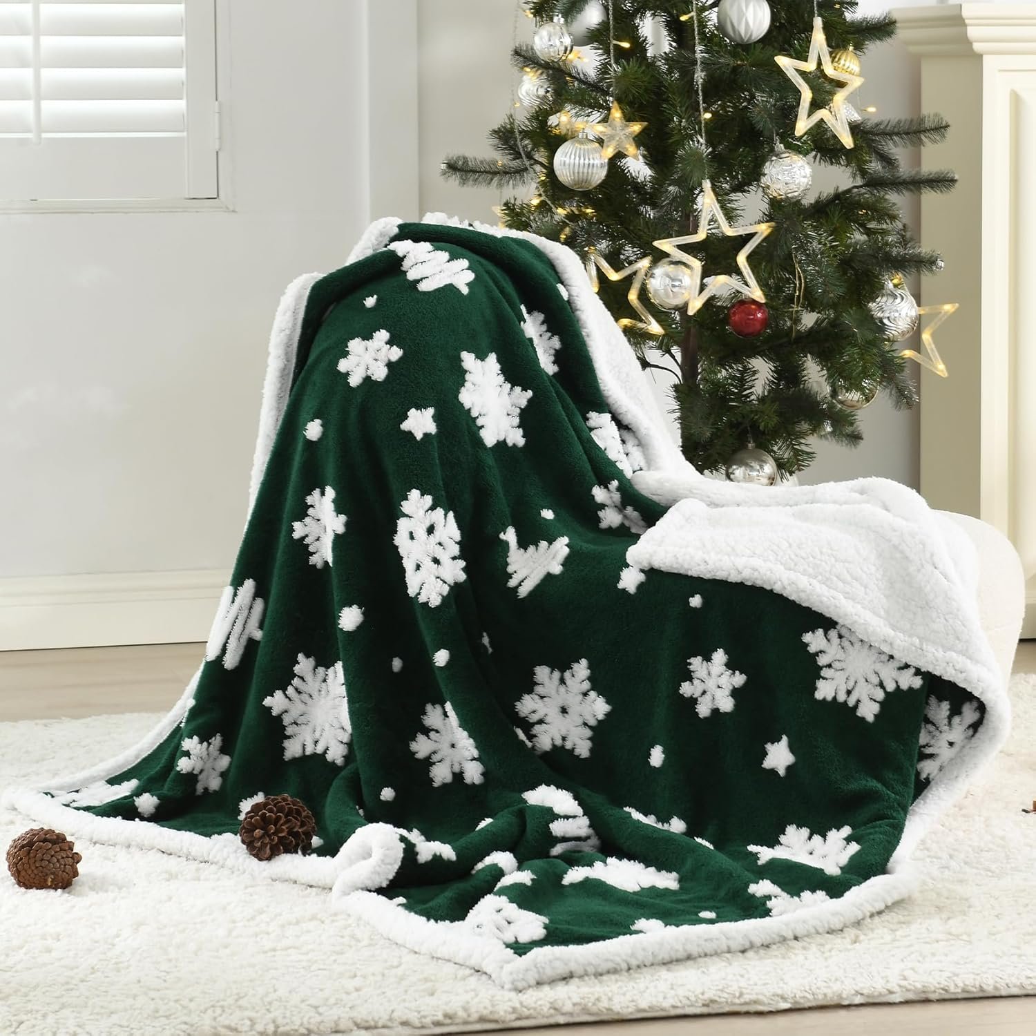 Ultra Soft Cozy Christmas Sherpa Throw Blanket,Snowflake Xmas Tree Pattern Jacquard Craft, Lightweight Warm Decorative Holiday Throw Blanket Cover for Couch, Bedroom,Travel, Outdoor, Green,50”x60” - Image 6
