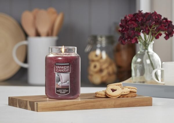 Yankee Candle Home Sweet Home Scented, Classic 22oz Large Jar Single Wick Candle, Over 110 Hours of Burn Time, Ideal for Fall, Outdoors, Home and Christmas Decorations - Image 5
