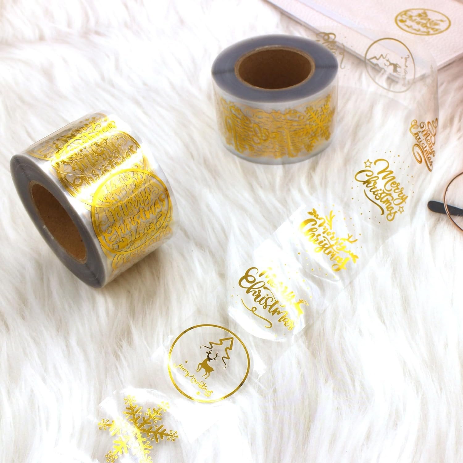 1.5 Inches/600 Christmas Stickers, 6 Clear Gold Foil Designs Merry Christmas Stickers Snowflake Stickers for Christmas Decorations Envelopes Cards Sealing Craft Decor - Image 6