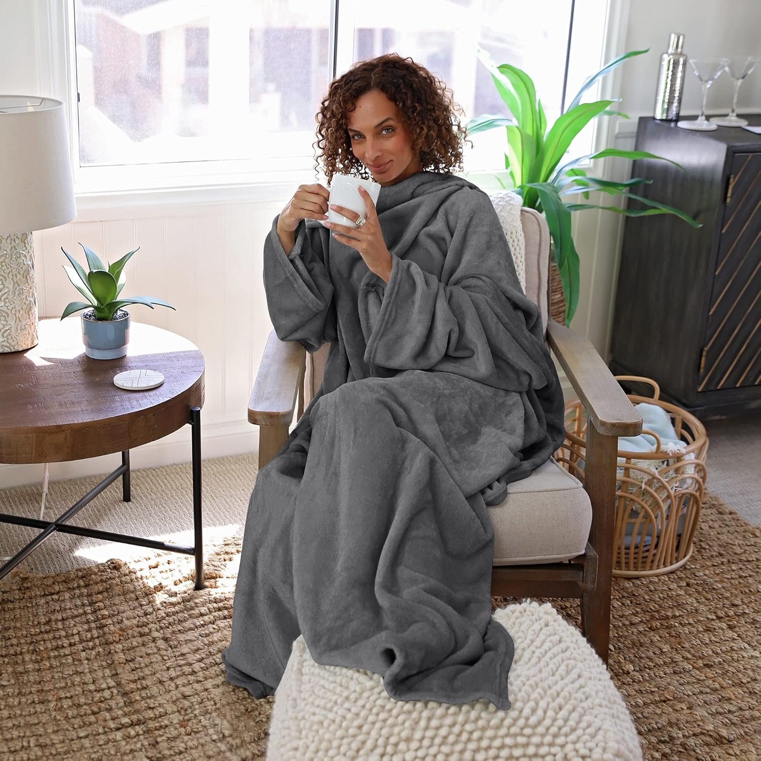 Catalonia Wearable Blanket with Sleeves and Pocket, Cozy Soft Fleece Mink Micro Plush Wrap Throws Blanket Robe for Women and Men, Gift for Her - Image 7
