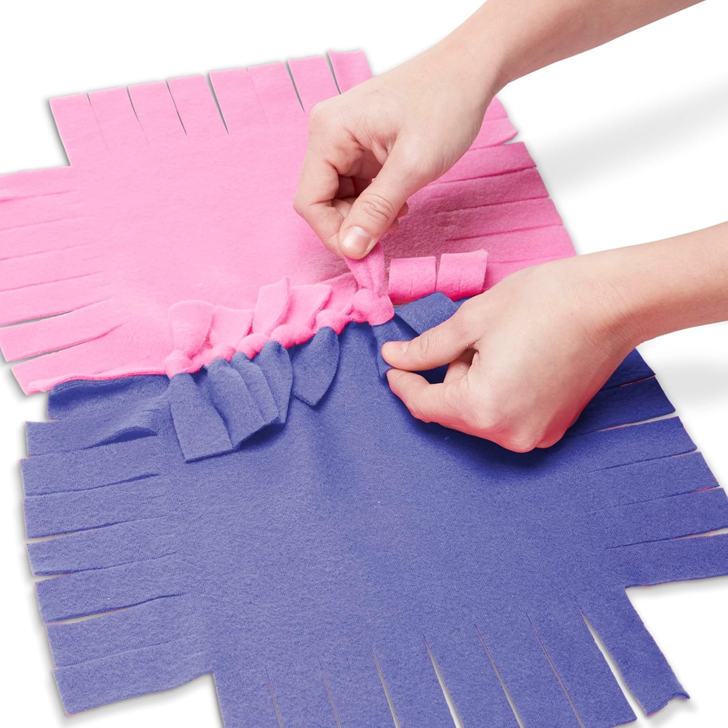 Melissa & Doug Created by Me! Flower Fleece Quilt No-Sew Craft Kit (48 squares, 4 feet x 5 feet) - Image 8