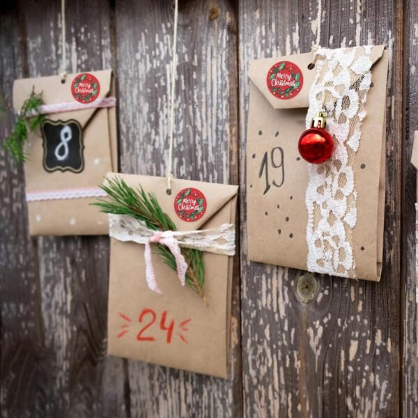 Heyfibro 1.5 Inches Christmas Sticker Roll, 500 Pcs Merry Christmas Stickers for Kids, Winter Holiday Round Labels Stickers for Gift Packing, Cards, Envelopes, Party Supplies(Christmas Wreath 5) - Image 7