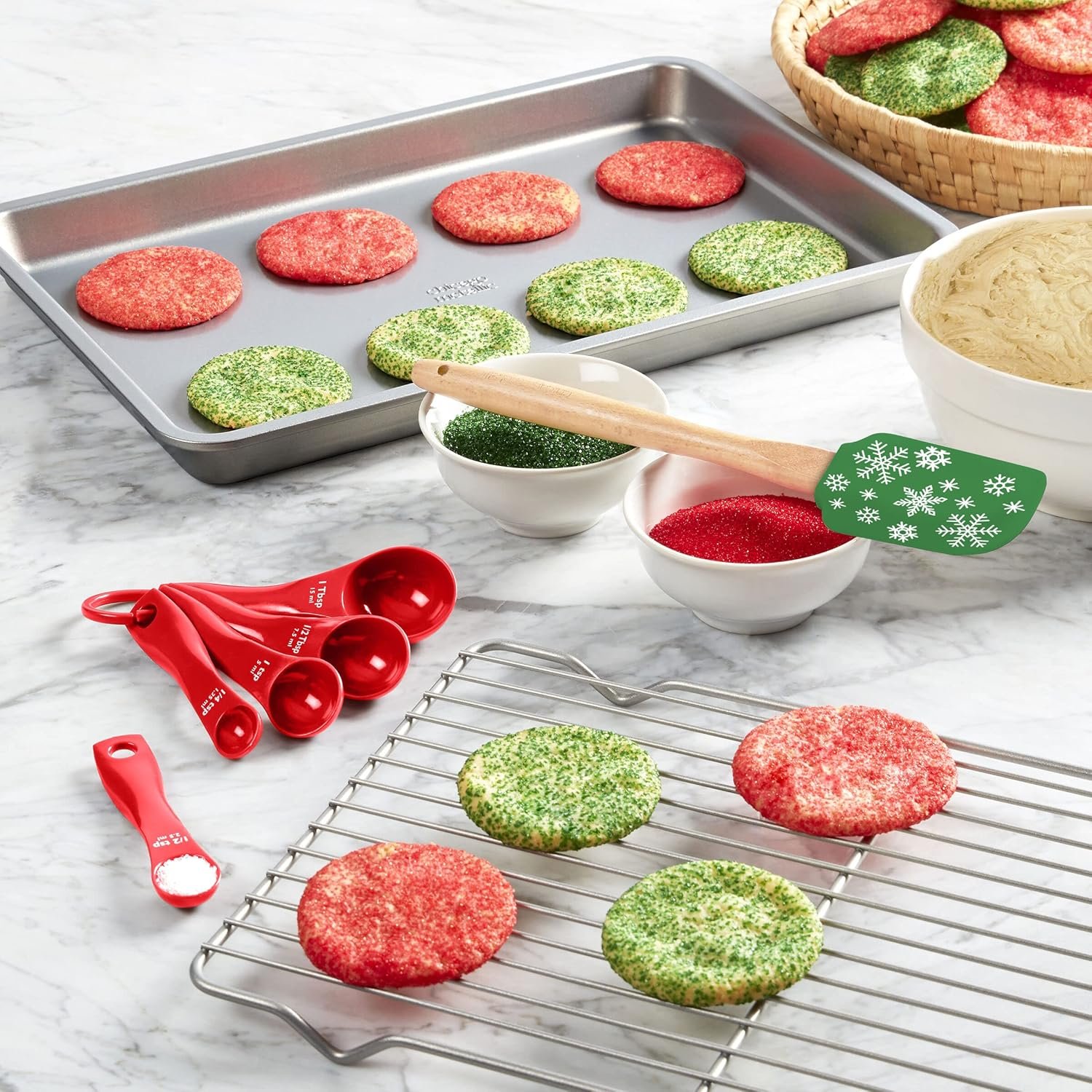 Chicago Metallic Holiday Baking, 8-Piece Set, Multicolor - Image 8