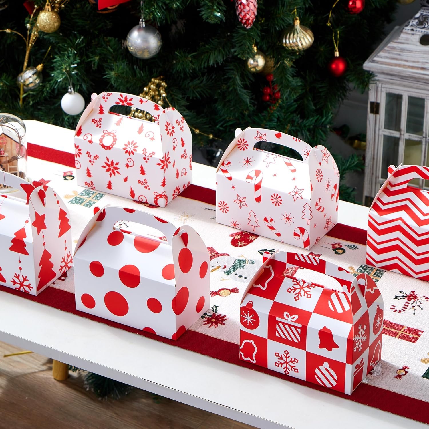 JOYIN 24 PCS Christmas Cookie Boxes, 3D Christmas Foil Treat Boxes for Holiday Xmas Goody Gift, Goodie Paper Boxes, School Classroom Party Favor Supplies, Candy Treat - Image 7
