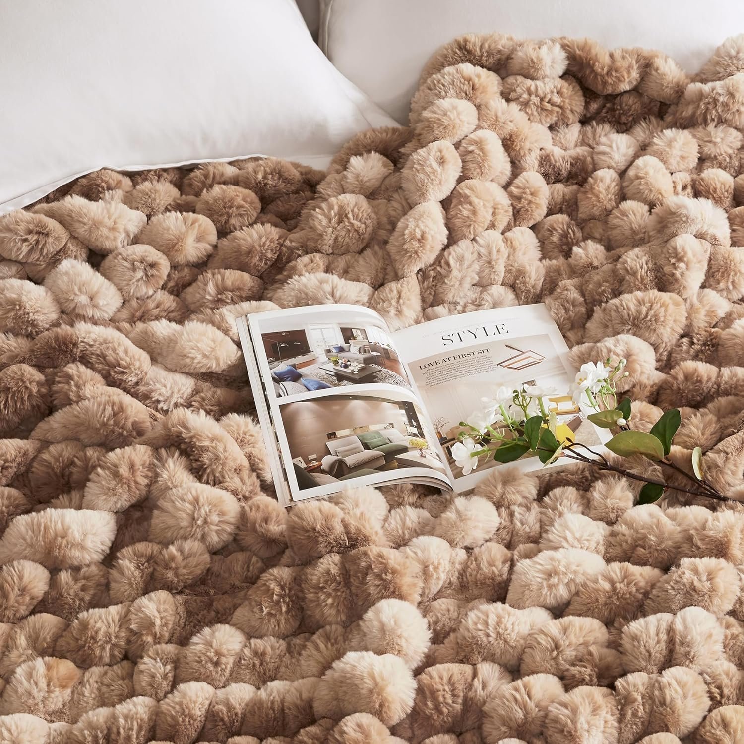 Hyde Lane Soft Faux Rabbit Fur Throw Blanket, Cute Plush Fuzzy Blanket for Sofa Couch, Thick Fluffy Shaggy Throw for Women Girls As a Gift, Brun Rabbit, 50"x60" - Image 7